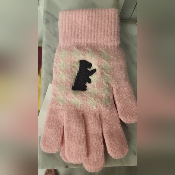 Juicy Couture Accessories - Juicy Couture Pink Knit Gloves